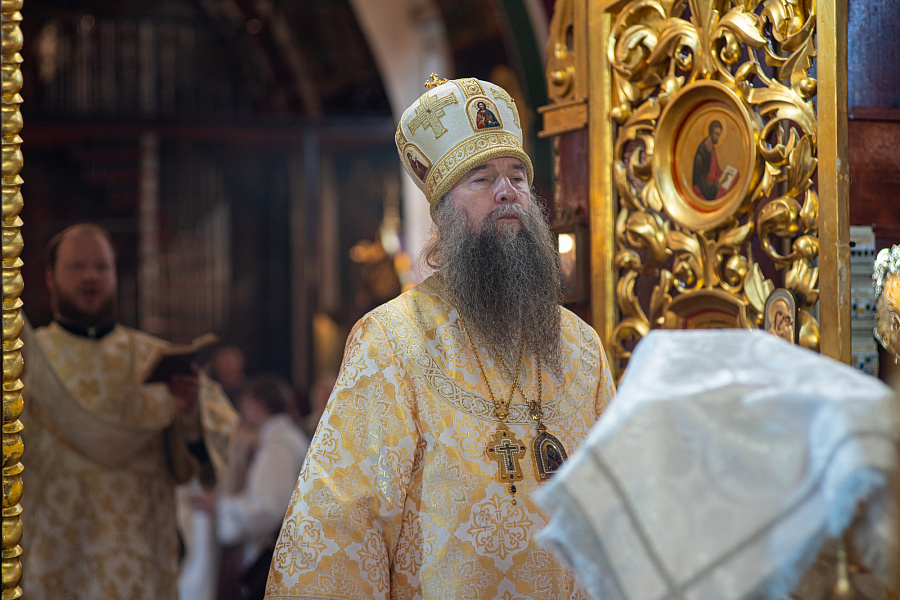 Великое освящение Воскресенского храма в Пушкино