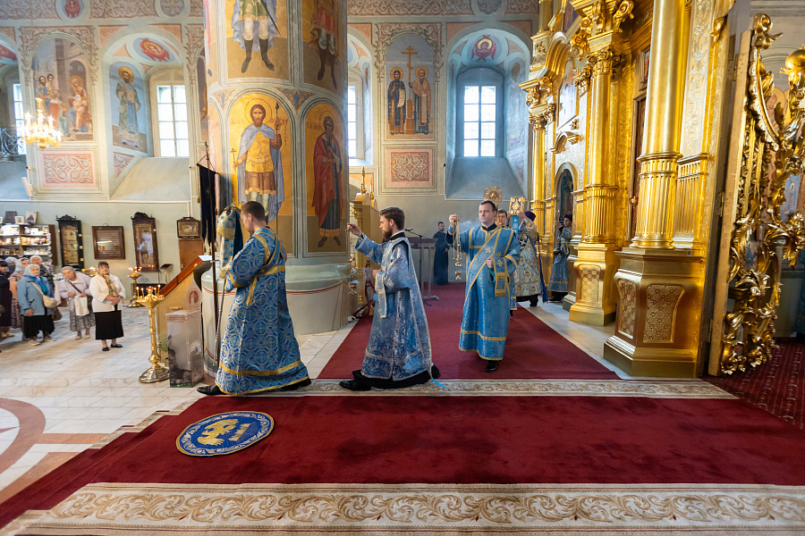 Праздник Тихвинской иконы Божией Матери в Успенском кафедральном соборе города Коломны