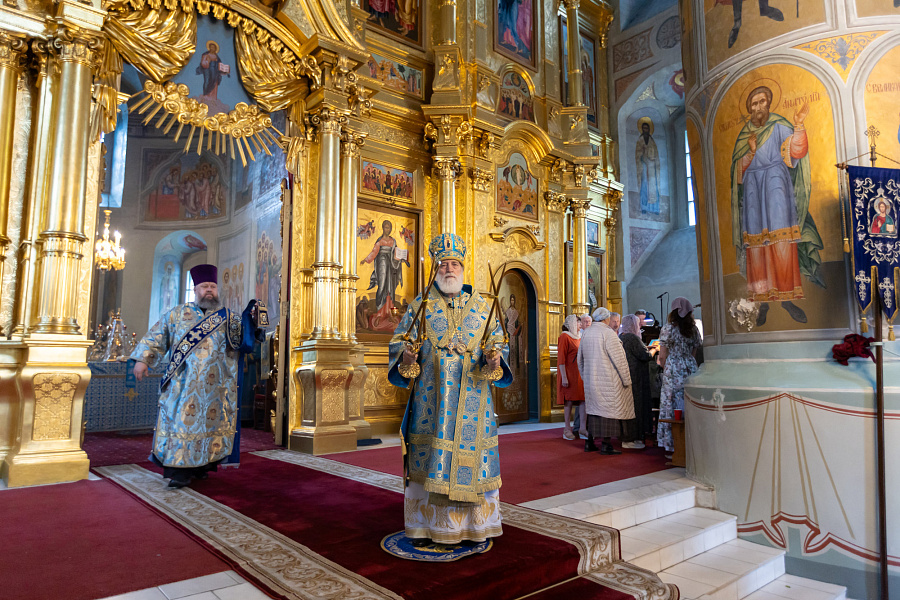Праздник Тихвинской иконы Божией Матери в Успенском кафедральном соборе города Коломны
