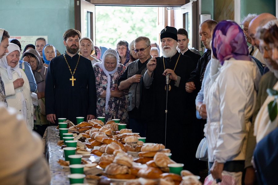 Праздник Тихвинской иконы Божией Матери в Успенском кафедральном соборе города Коломны