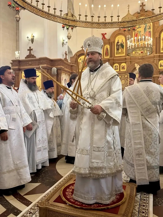 Архиерейское богослужение в Иаонно-Предтеченском храме п. Лесной Городок