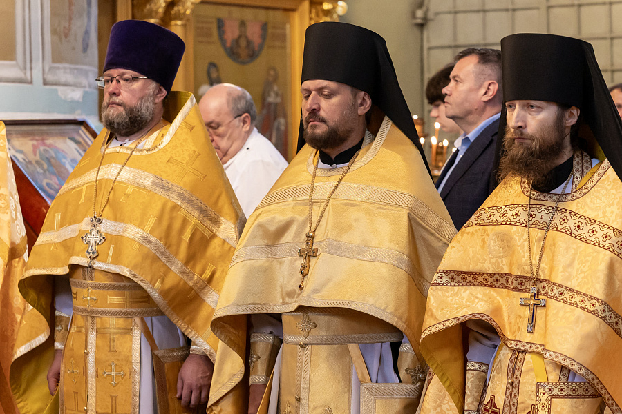 Архиерейское богослужение в день тезоименитства митрополита Крутицкого и Коломенского Павла