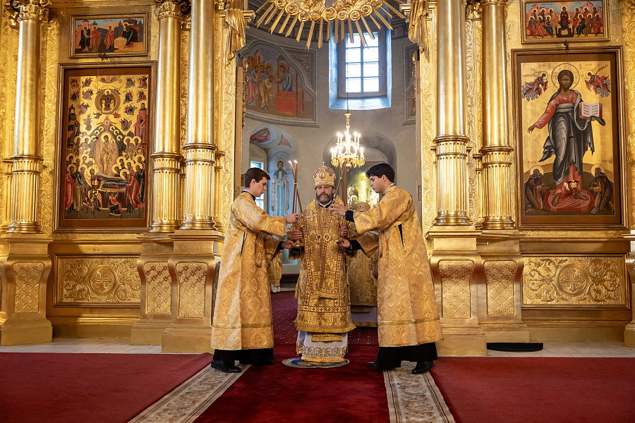 Архиерейское богослужение в день тезоименитства митрополита Крутицкого и Коломенского Павла