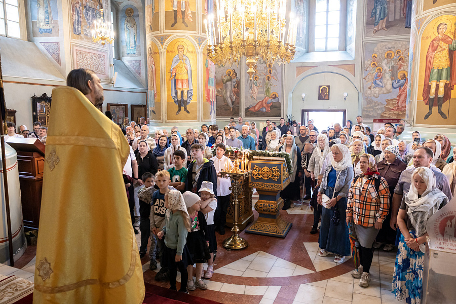 Архиерейское богослужение в день тезоименитства митрополита Крутицкого и Коломенского Павла