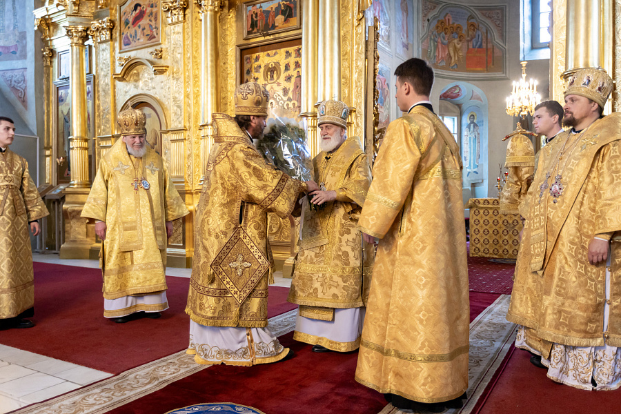 Архиерейское богослужение в день тезоименитства митрополита Крутицкого и Коломенского Павла