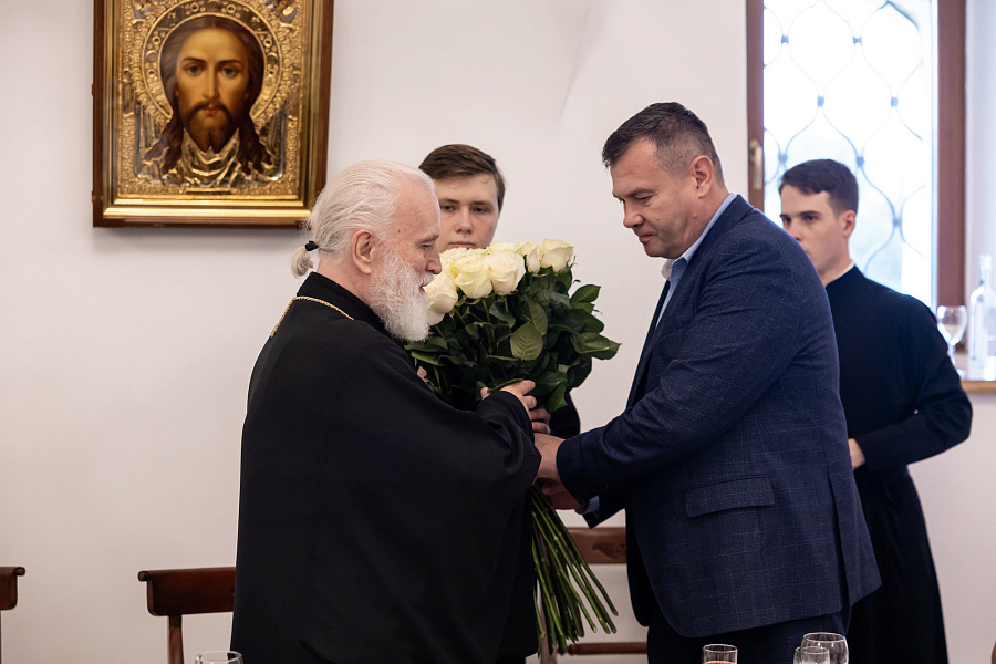Архиерейское богослужение в день тезоименитства митрополита Крутицкого и Коломенского Павла