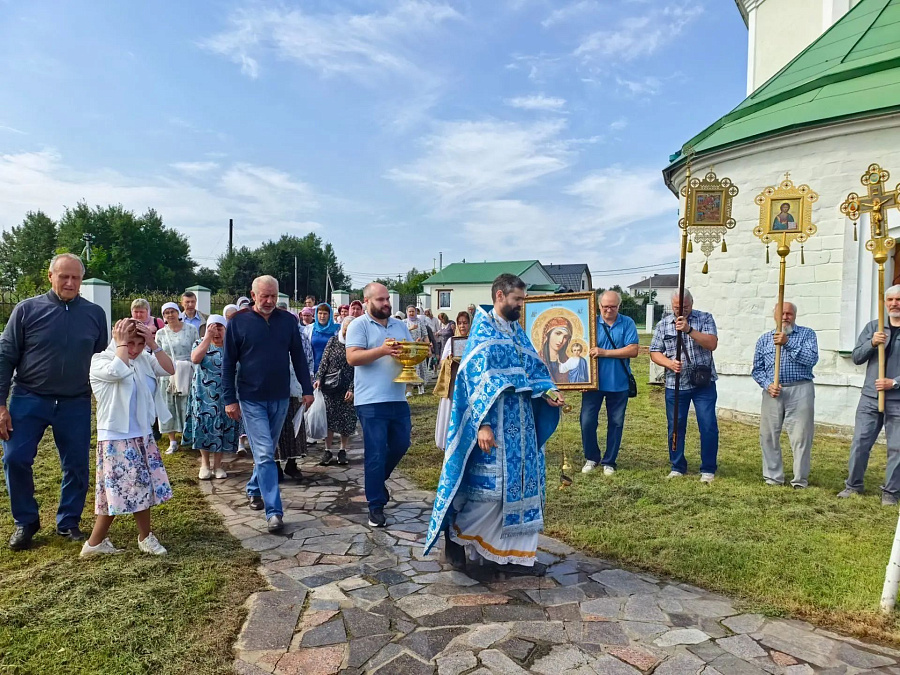 Престольный праздник в Казанском храме деревни Богдановка г.о. Коломна 
