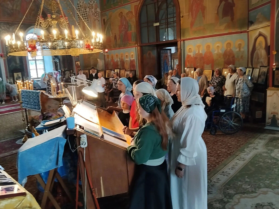 Театрализованное представление на тему «Крещение Руси»