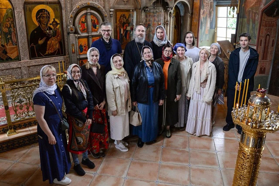 Председатель епархиального Миссионерского отдела встретился со слушателями Миссионерско-катехизаторских курсов
