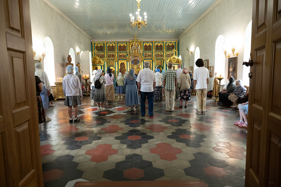 Престольный праздник Казанского храма с. Алпатьево