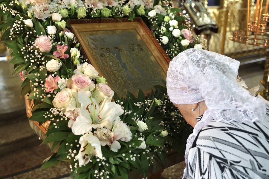 Поздравление священнической семьи Безручко с 50-летием брака