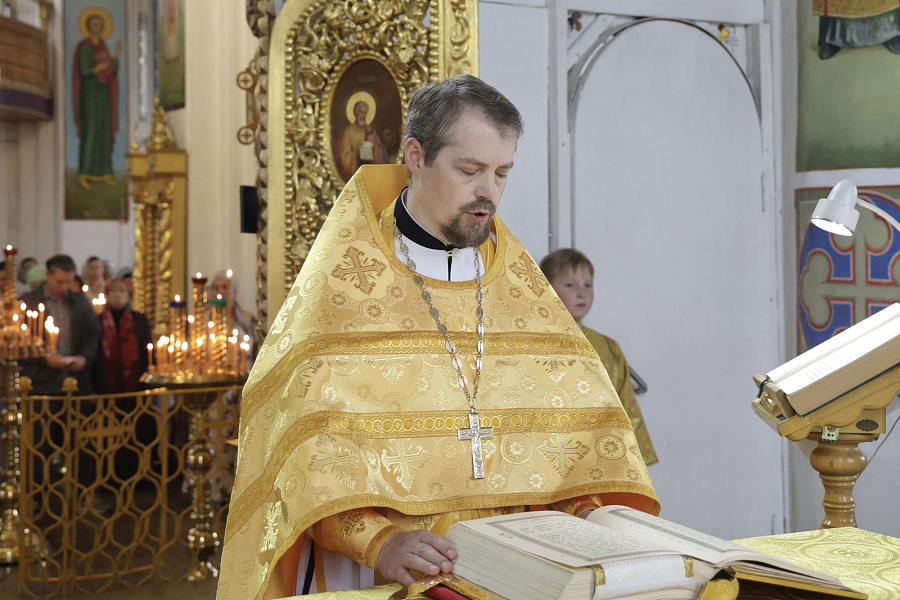 Поздравление священнической семьи Безручко с 50-летием брака
