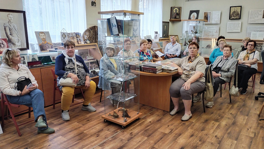 Участники «Активного долголетия» на Пантелеимоновском приходе города Жуковского в июле