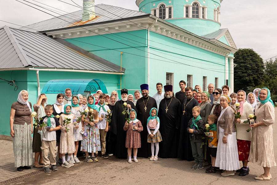 Митрополит Крутицкий и Коломенский Павел посетил приходы Каширского благочиния