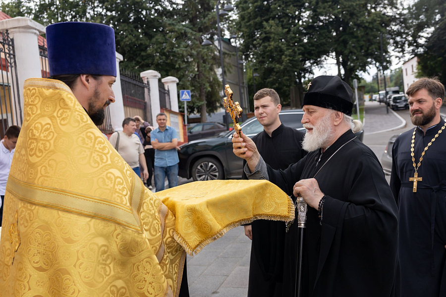 Митрополит Крутицкий и Коломенский Павел посетил приходы Каширского благочиния