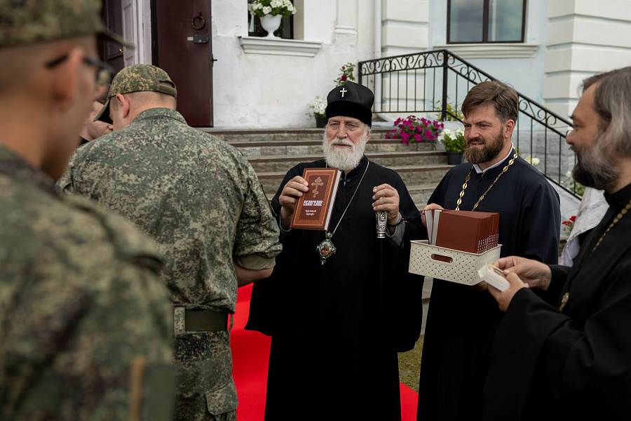 Митрополит Крутицкий и Коломенский Павел посетил приходы Каширского благочиния