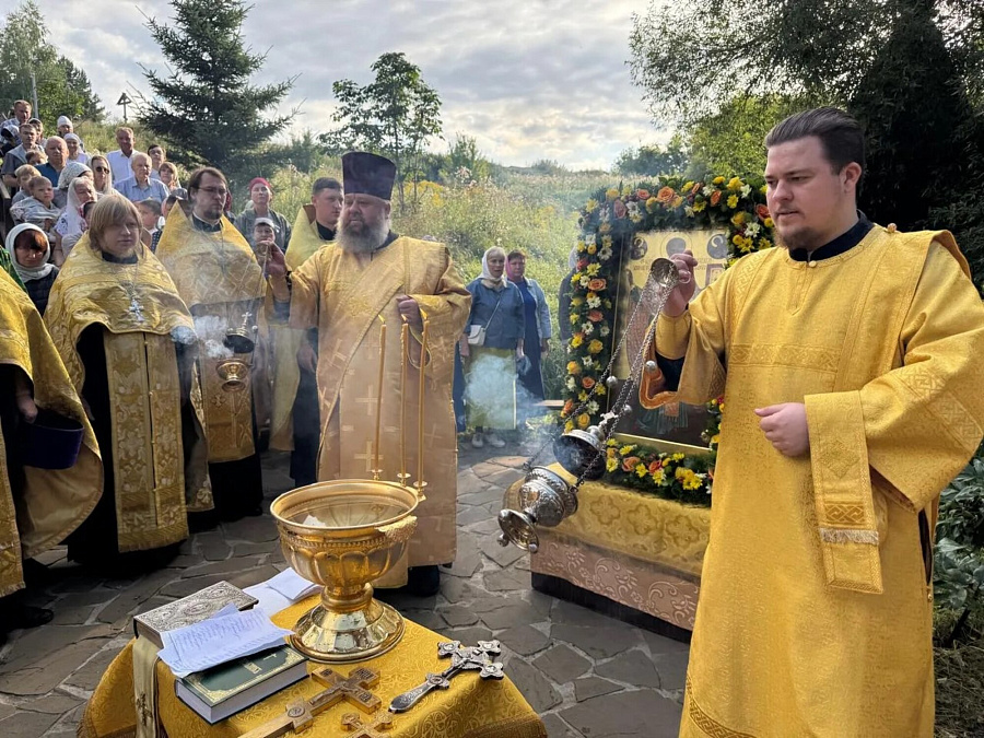Праздничные мероприятия в Зарайске в день памяти рождества святителя Николая