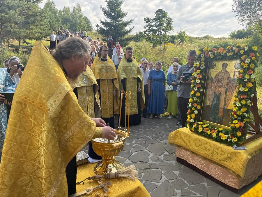 Праздничные мероприятия в Зарайске в день памяти рождества святителя Николая