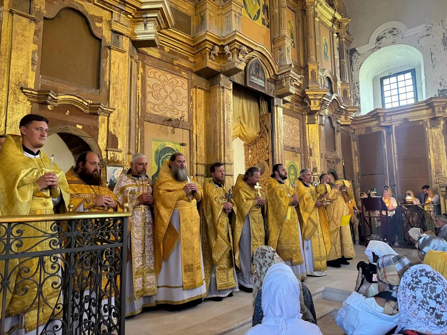 Праздничные мероприятия в Зарайске в день памяти рождества святителя Николая