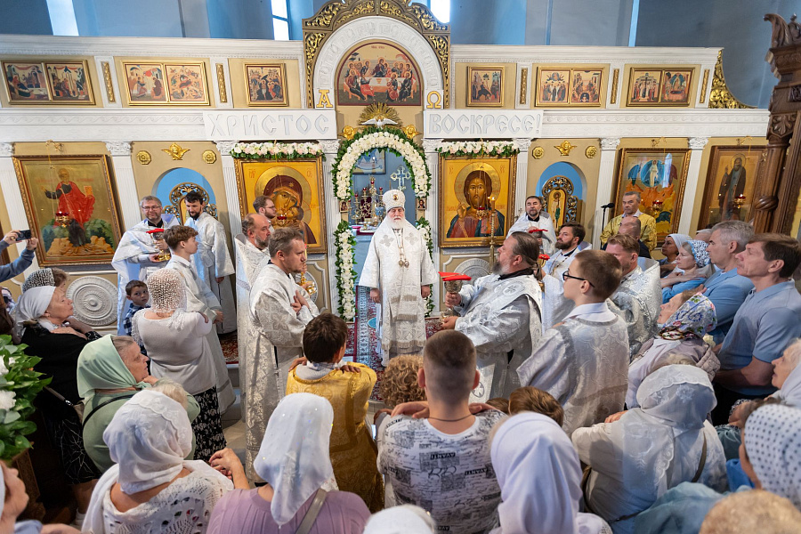 Архиерейское богослужение в Спасо-Преображенском храме города Жуковский