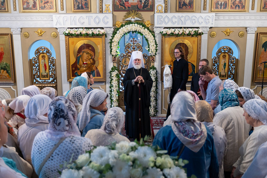 Архиерейское богослужение в Спасо-Преображенском храме города Жуковский
