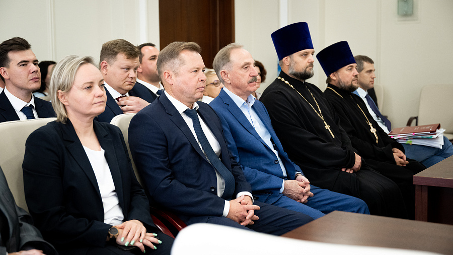 Участие архиепископа Аксия в заседании Совета депутатов г.о. Люберцы по утверждению новых геральдических символов округа