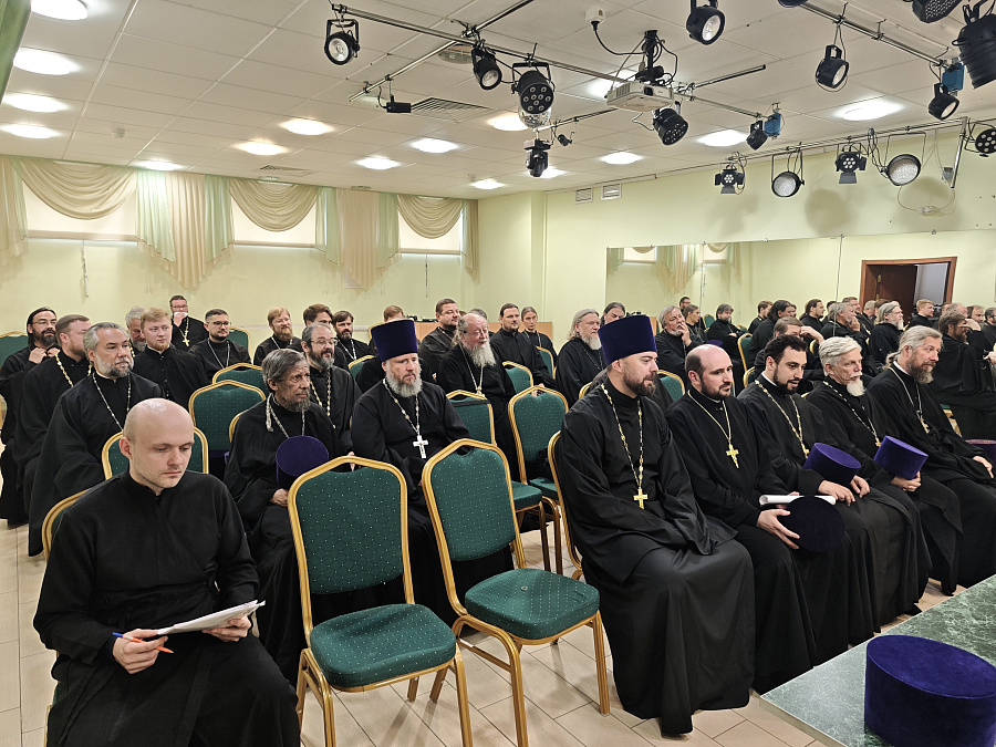 Братское совещание духовенства Подольского церковного округа под председательством архиепископа Аксия