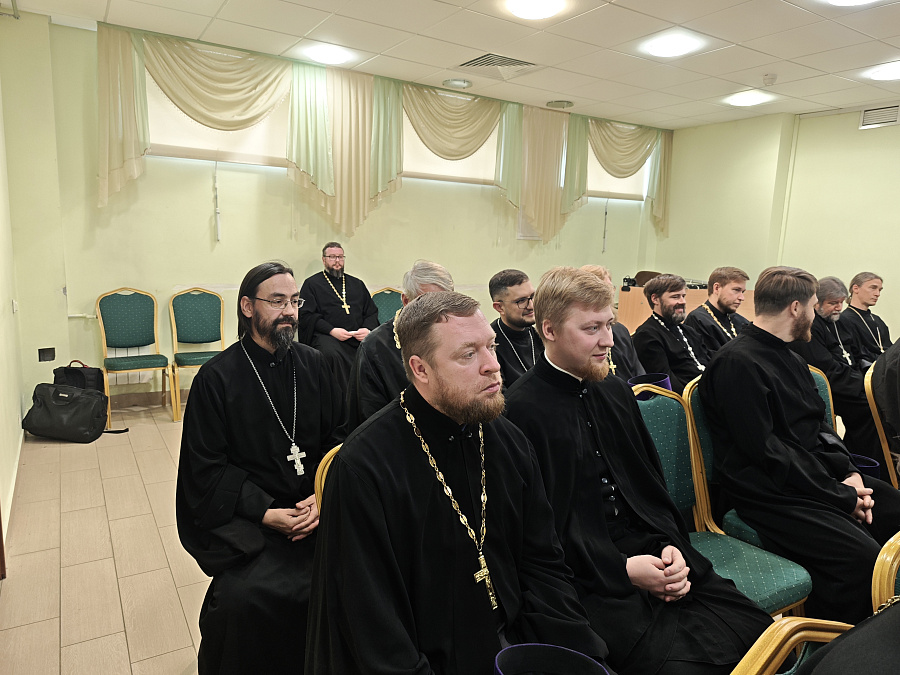 Братское совещание духовенства Подольского церковного округа под председательством архиепископа Аксия
