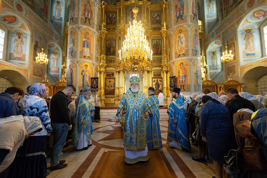 Престольный праздник Успенского кафедрального собора города Коломны