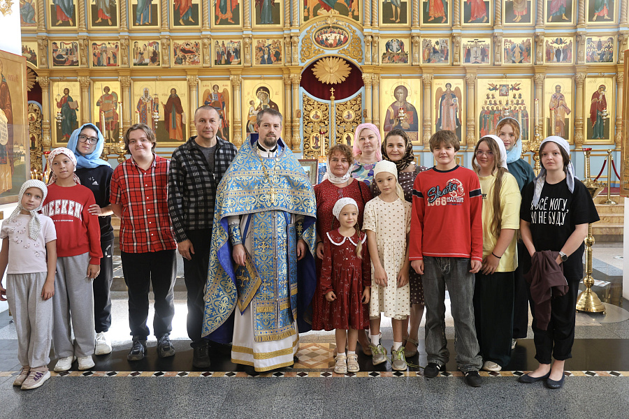 В Иерусалимском храме г. Воскресенска побывали члены коломенского семейного центра