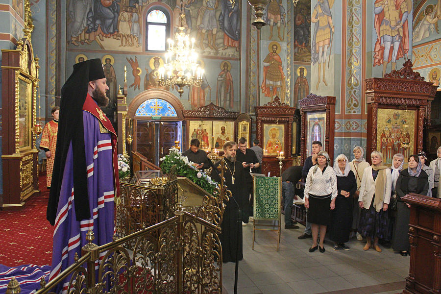 Молебен о призывании помощи Святого Духа перед началом учебного года в соборе Всех святых, в земле Русской просиявших города Домодедово