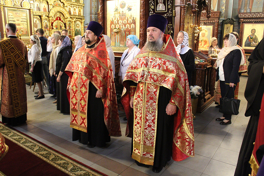 Молебен о призывании помощи Святого Духа перед началом учебного года в соборе Всех святых, в земле Русской просиявших города Домодедово