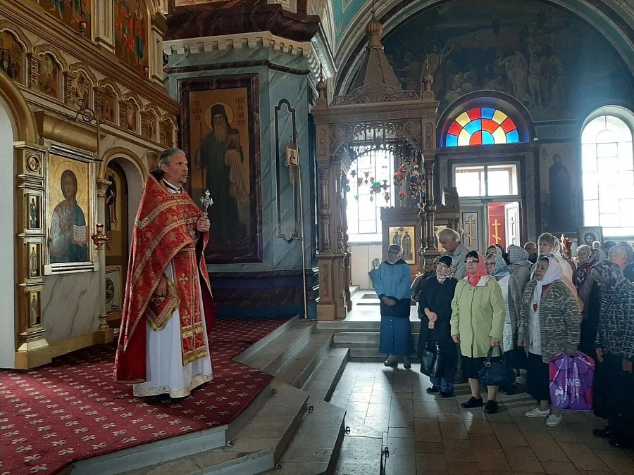 Праздничное богослужение в Иоанно-Предтеченском соборе Зарайского кремля