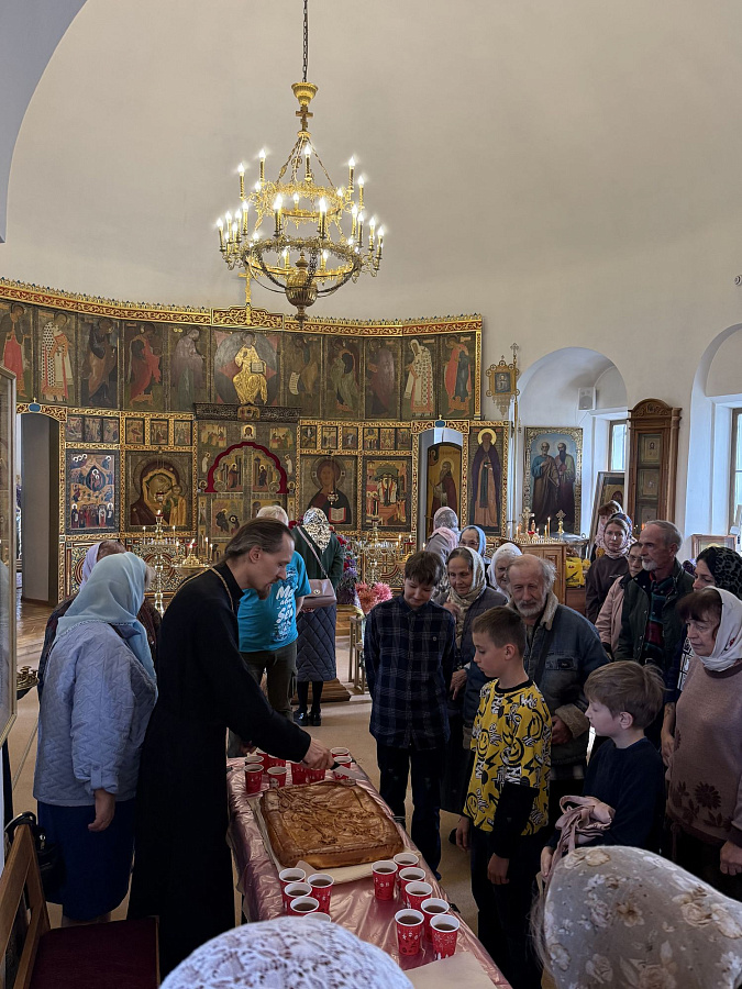 Престольный праздник в Крестовоздвиженском храме г. Коломна